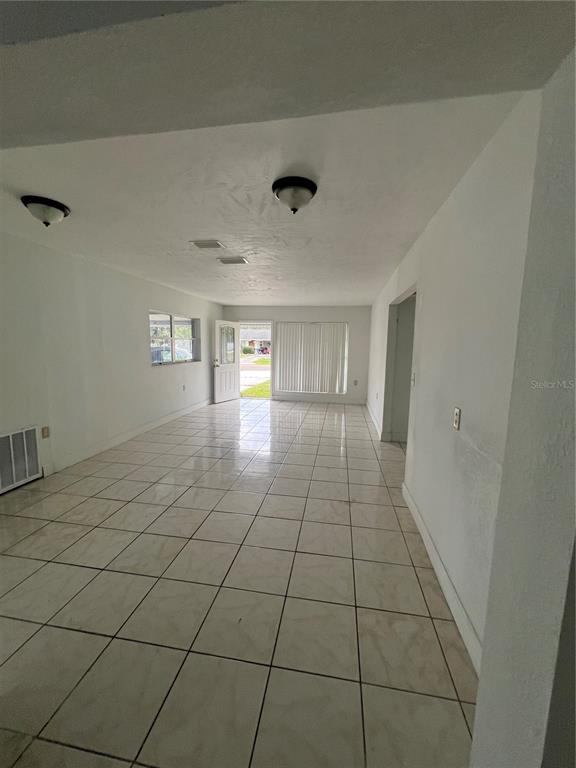 14405 Daring Avenue Orlando, FL 32826 - Photo 2 of 12
