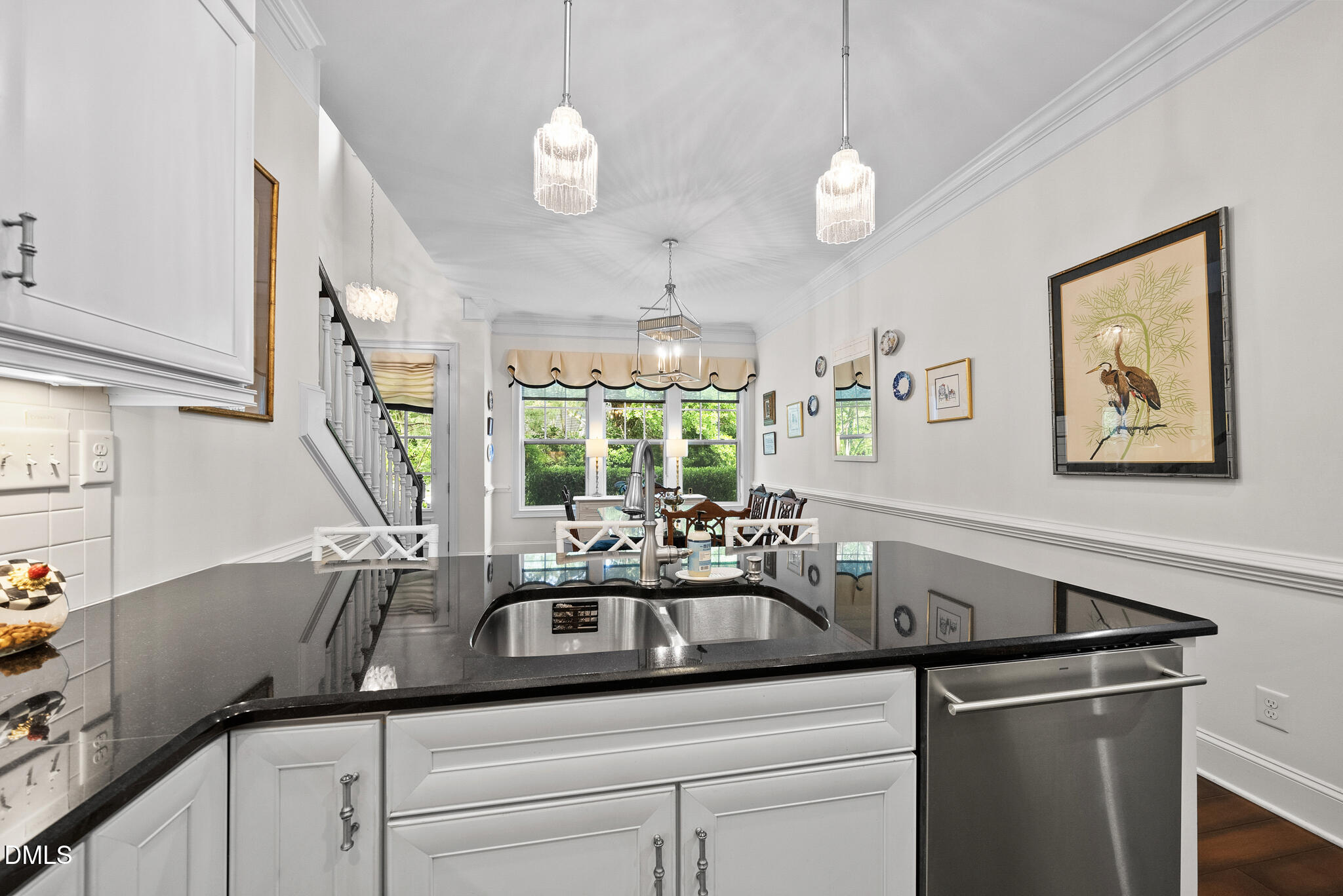 2440 Noble Road Raleigh, NC 27608 - Photo 10 of 41 DSC09312