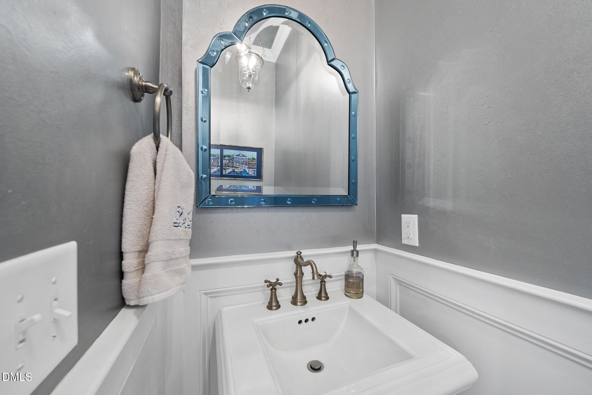 2440 Noble Road Raleigh, NC 27608 - Photo 28 of 41 DSC09324