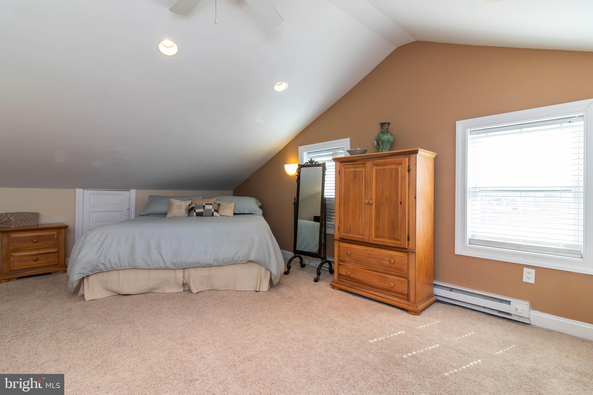 317-19 Rector Street Philadelphia, PA 19128 - Photo 30 of 38 Master Bedroom
