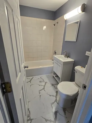 $1,600 | 1311 South Christiana Avenue, Unit 3, Chicago, IL 60623