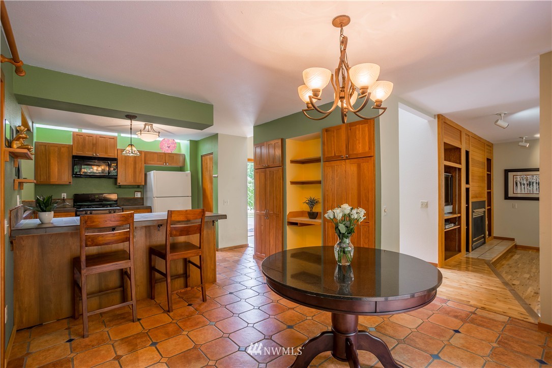 4127 Ridgewood Avenue Bellingham, WA 98229 - Photo 7 of 24 Gallery Image 7
