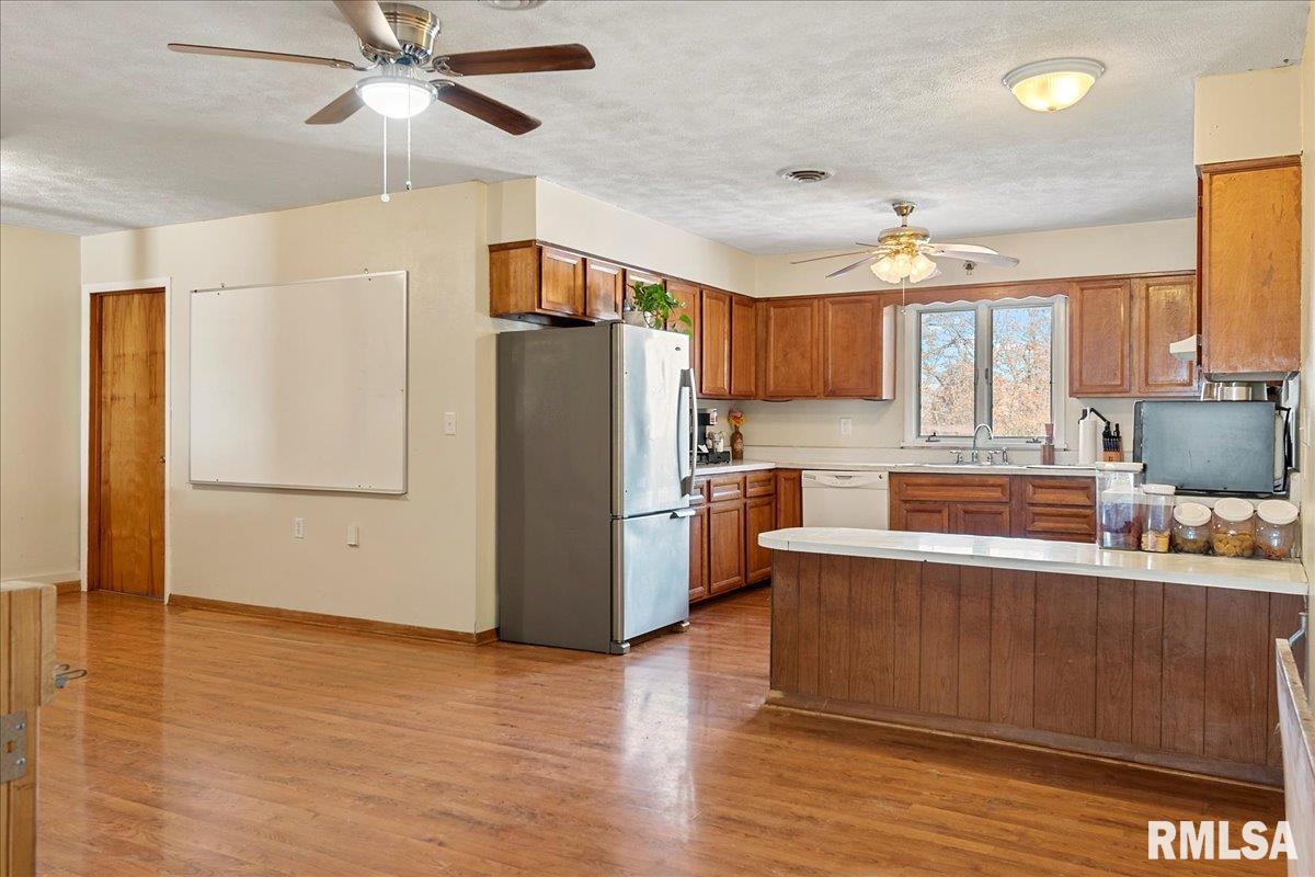 2002 Midway Road Murrayville, IL 62668 - Photo 12 of 45