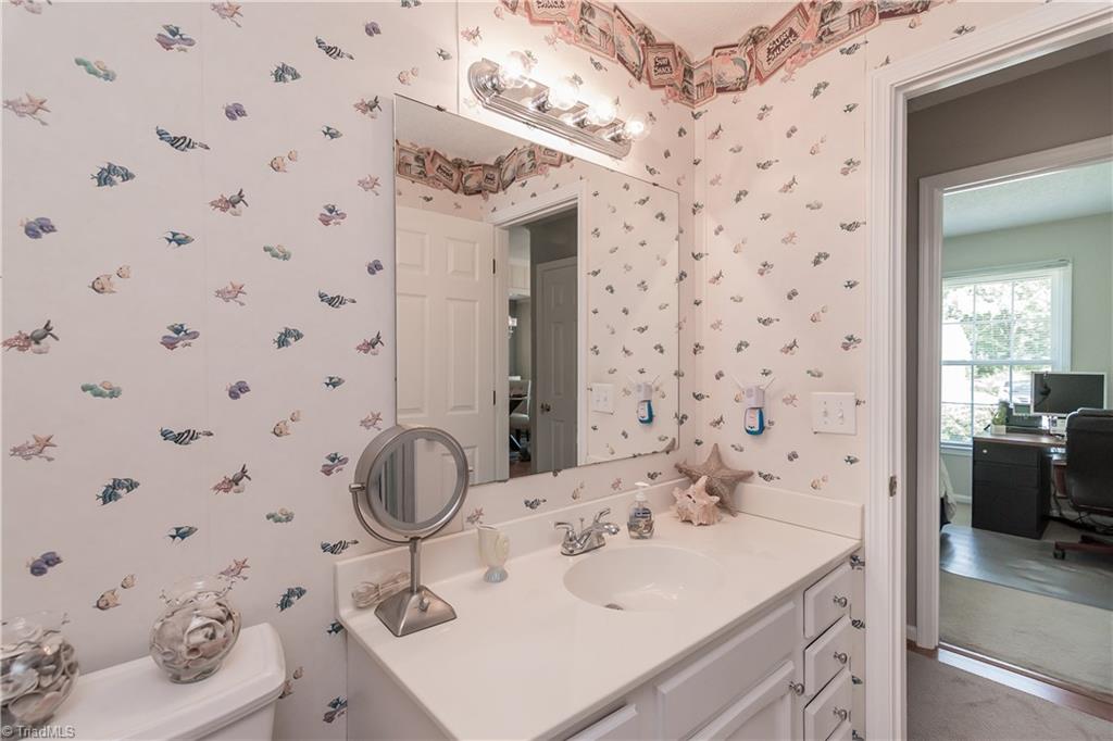 1903 Three Meadows Road Greensboro, NC 27455 - Photo 20 of 26 Gallery Image 20