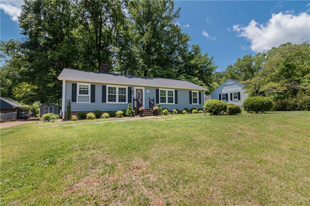 1903 Three Meadows Road Greensboro, NC 27455 - Photo 3 of 26 Gallery Image 3
