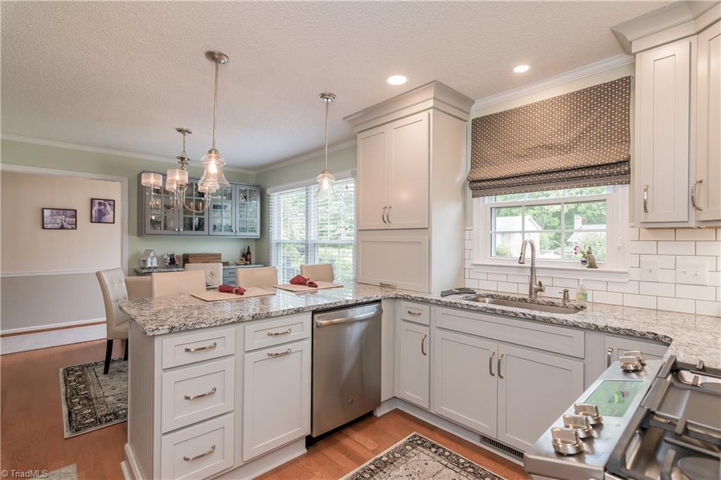 1903 Three Meadows Road Greensboro, NC 27455 - Photo 9 of 26 Gallery Image 9