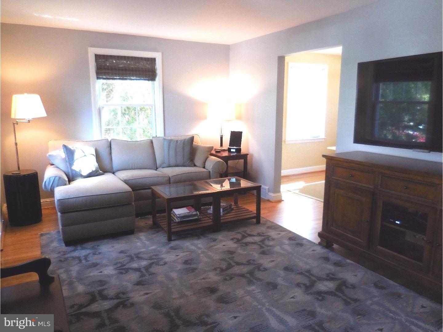 137 West Clearfield Road Havertown, PA 19083 - Photo 4 of 16
