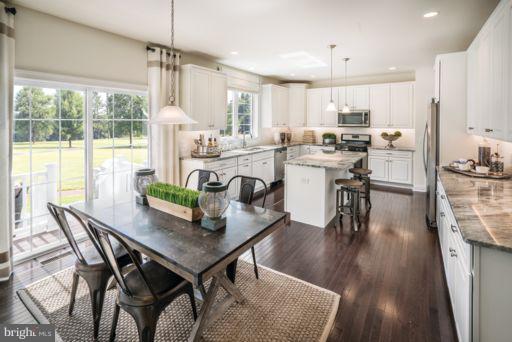 Irvine Kitchen-Breakfast Area