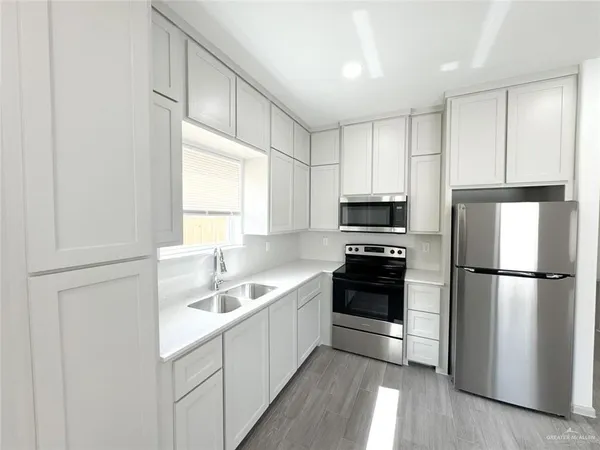 $1,075 | 740 North Alamo Road, Unit 18, Alamo, TX 78516