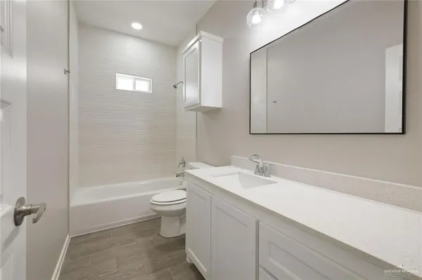 $1,075 | 740 North Alamo Road, Unit 18, Alamo, TX 78516