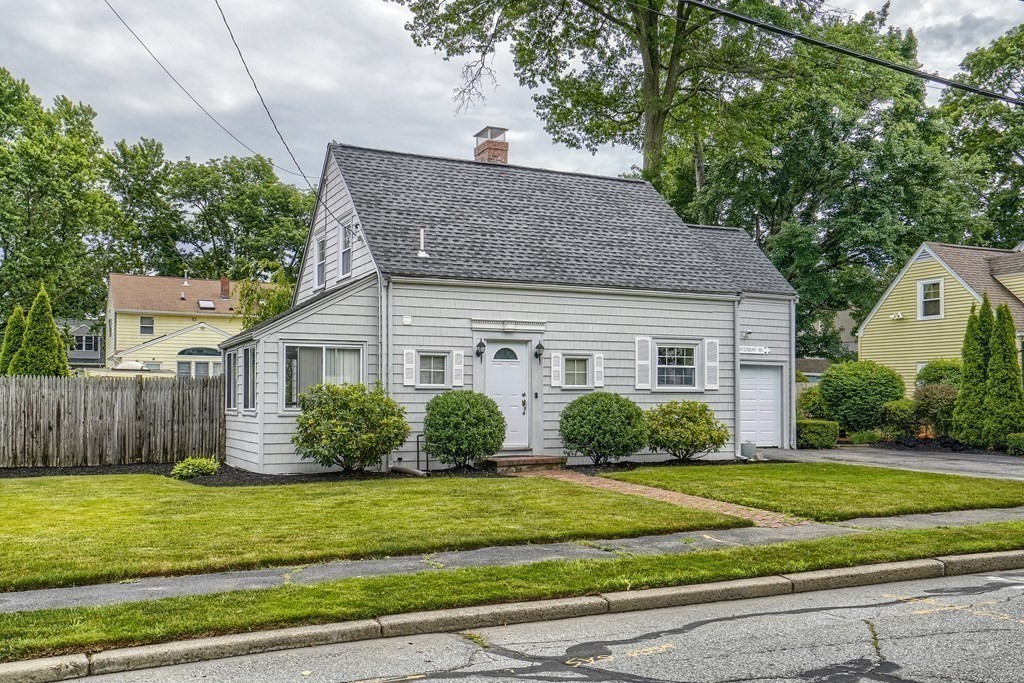85 Canterbury Road Waltham, MA 02453 - Photo 4 of 26 Gallery Image 4