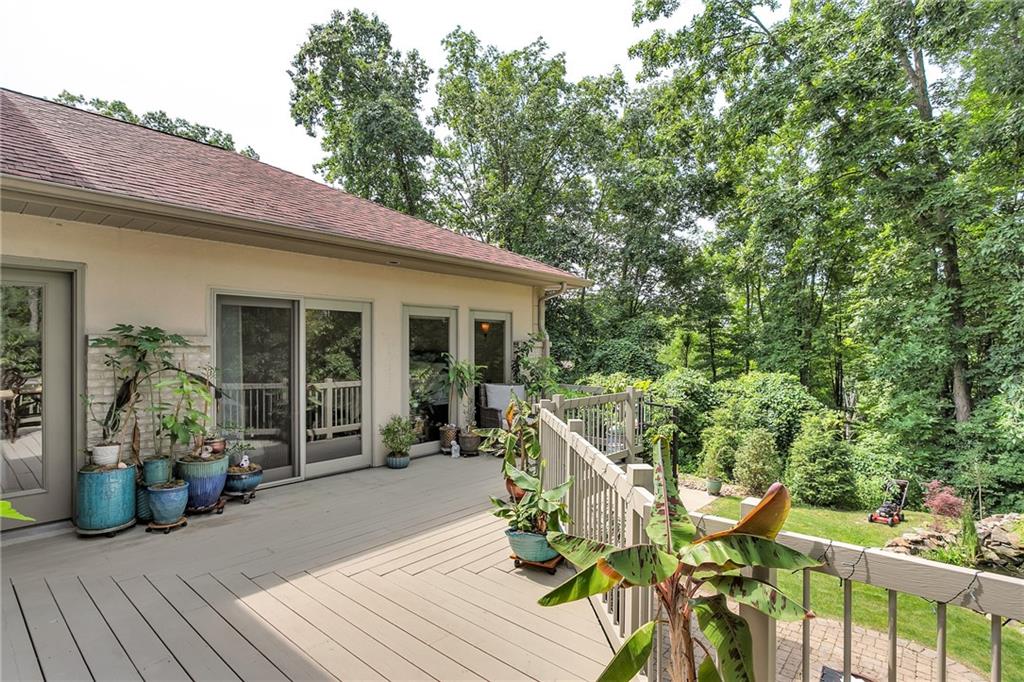 1307 Arona Road Irwin, PA 15642 - Photo 22 of 25