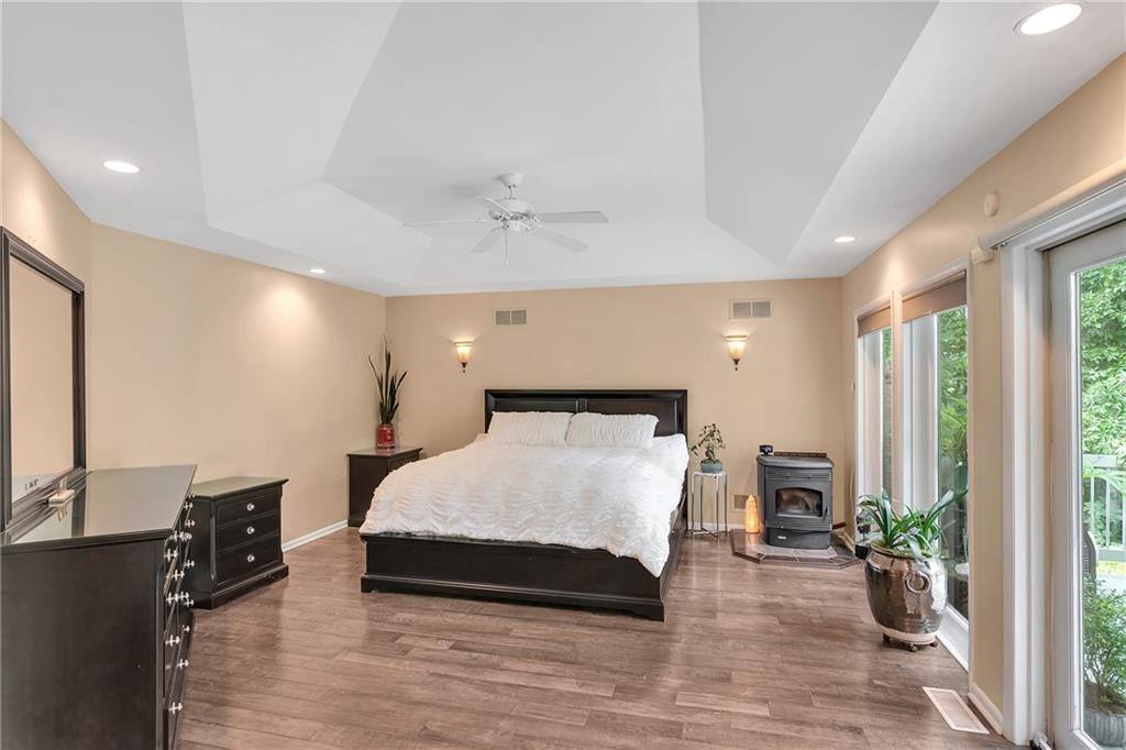 1307 Arona Road Irwin, PA 15642 - Photo 10 of 25