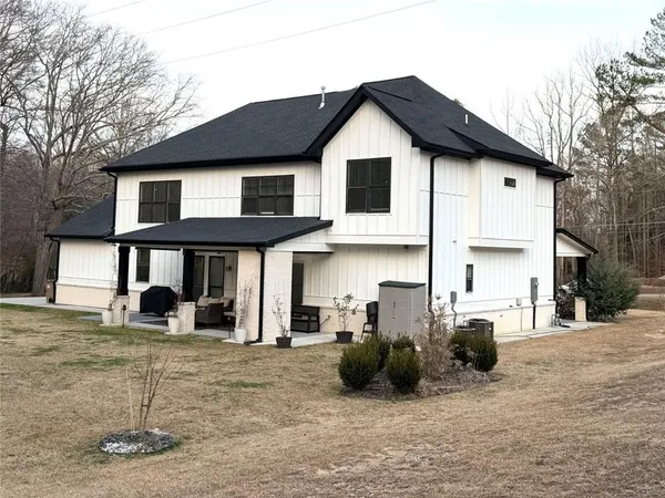 $899,999 | 1260 Old Victron School Road, Hoschton, GA 30548