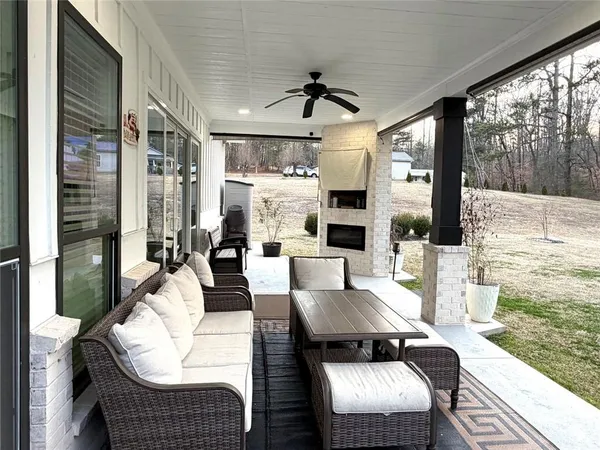 $899,999 | 1260 Old Victron School Road, Hoschton, GA 30548