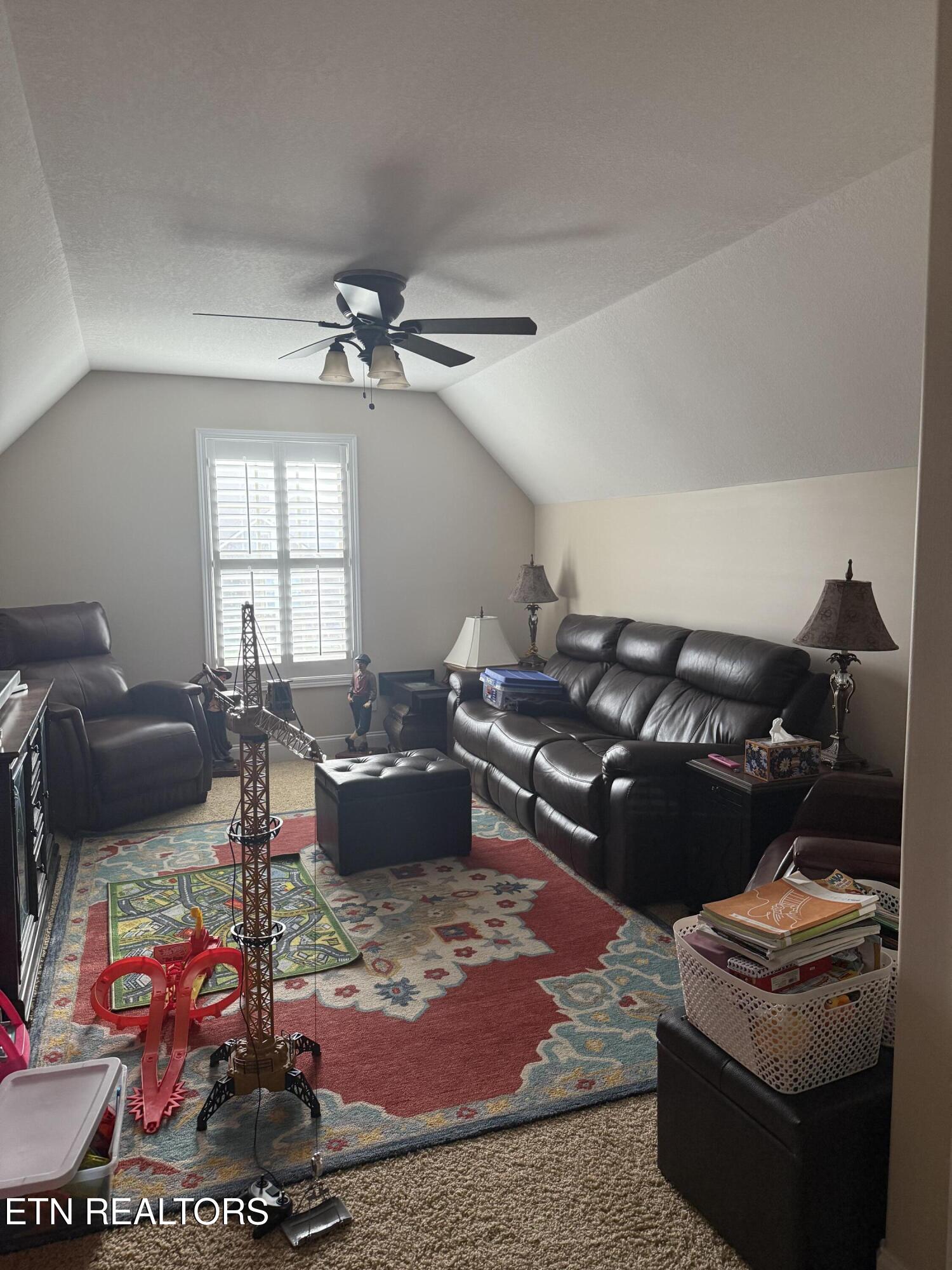 1144 Linford Circle Alcoa, TN 37701 - Photo 14 of 16 IMG_2080