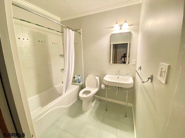 6 Stone Circle Absecon, NJ 08201 - Photo 12 of 39 a bathroom with a sink toilet and shower