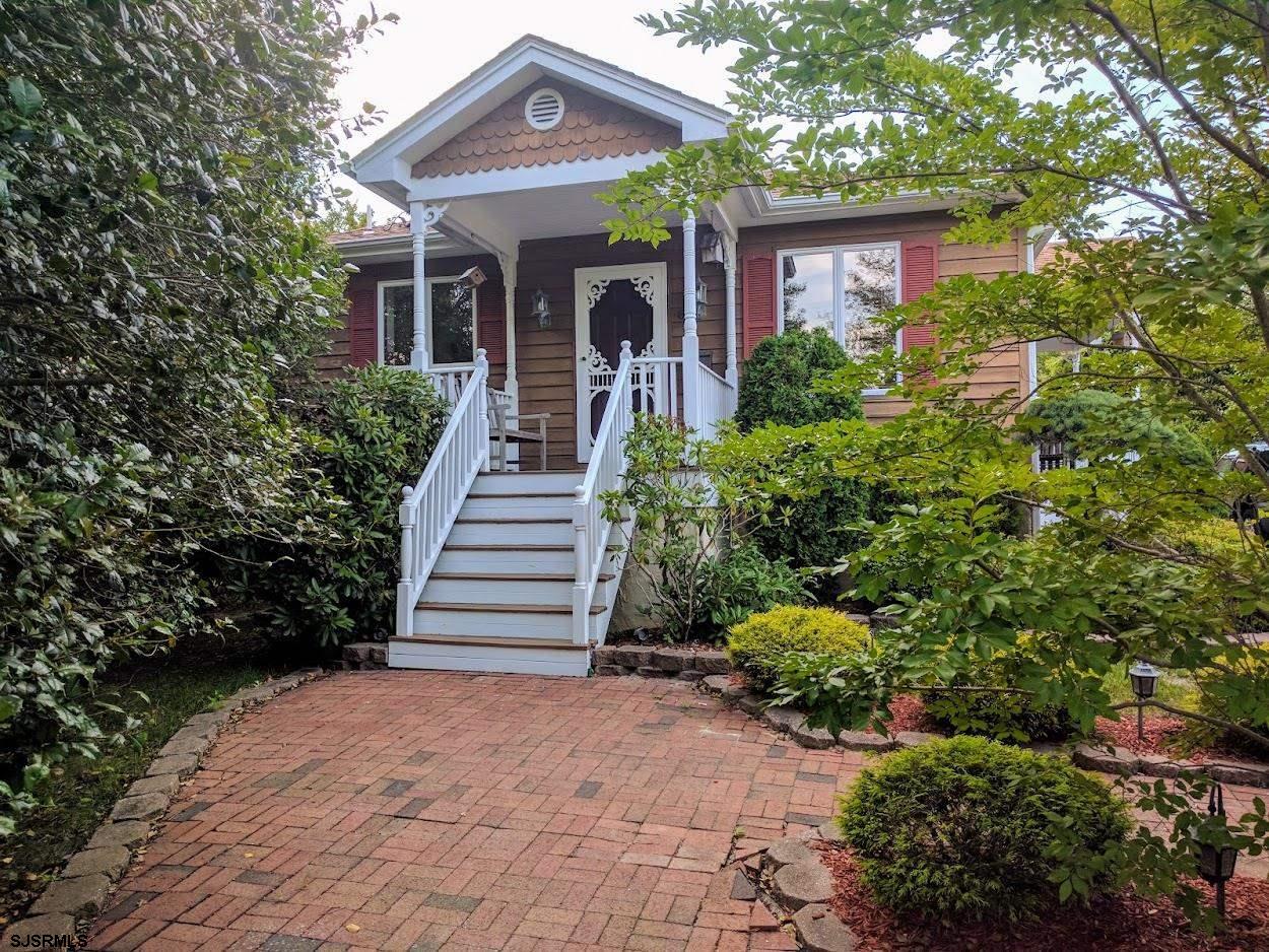 6 Stone Circle Absecon, NJ 08201 - Photo 39 of 39 a front view of a house with garden