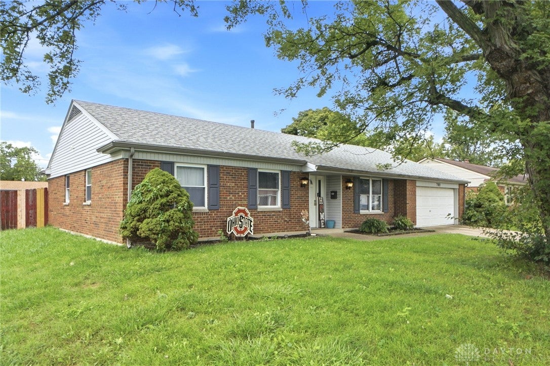 7101 Kinsey Road Englewood, OH 45322 - Photo 1 of 37 Gallery Image 1