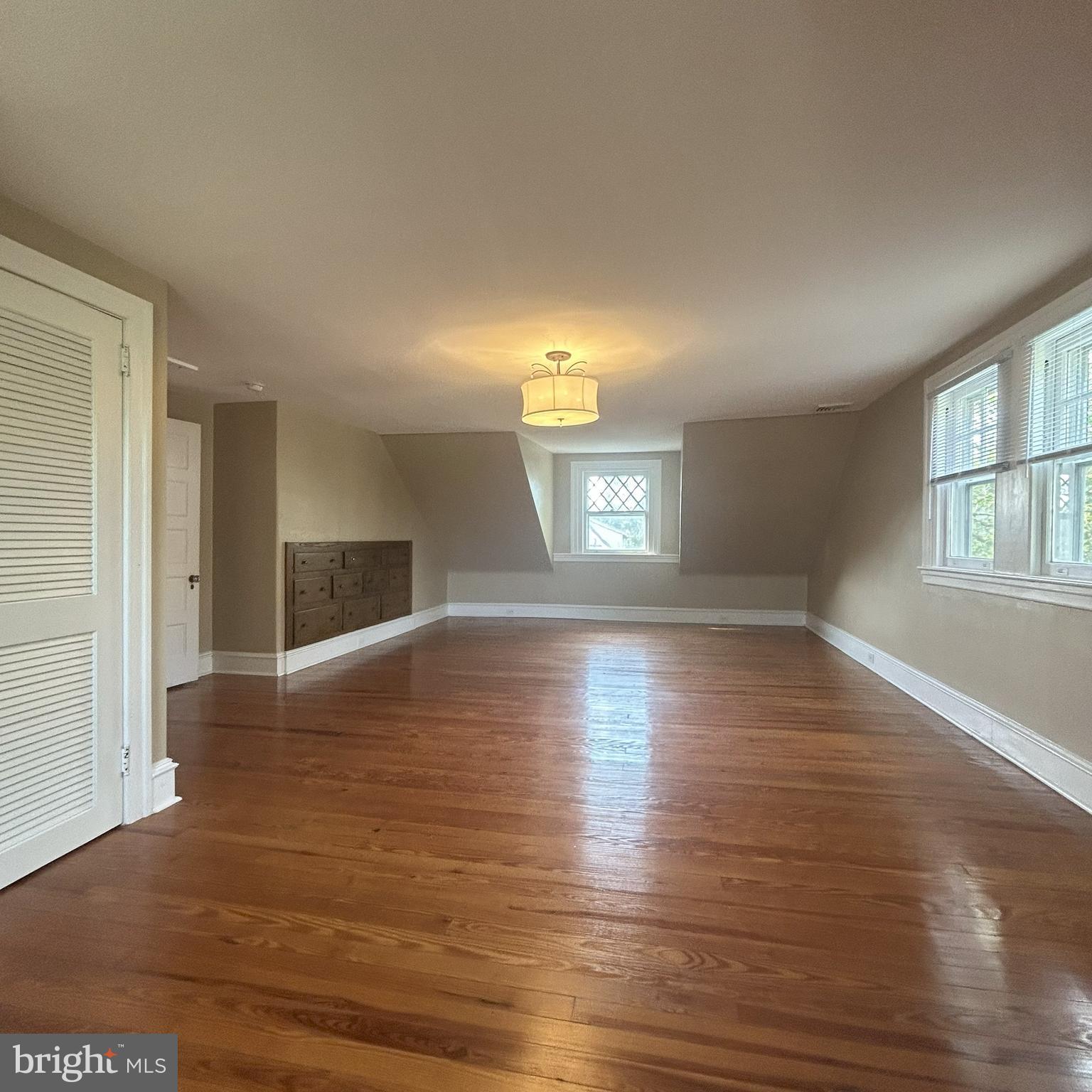 17 Tenby Road Havertown, PA 19083 - Photo 17 of 28 Huge bedroom