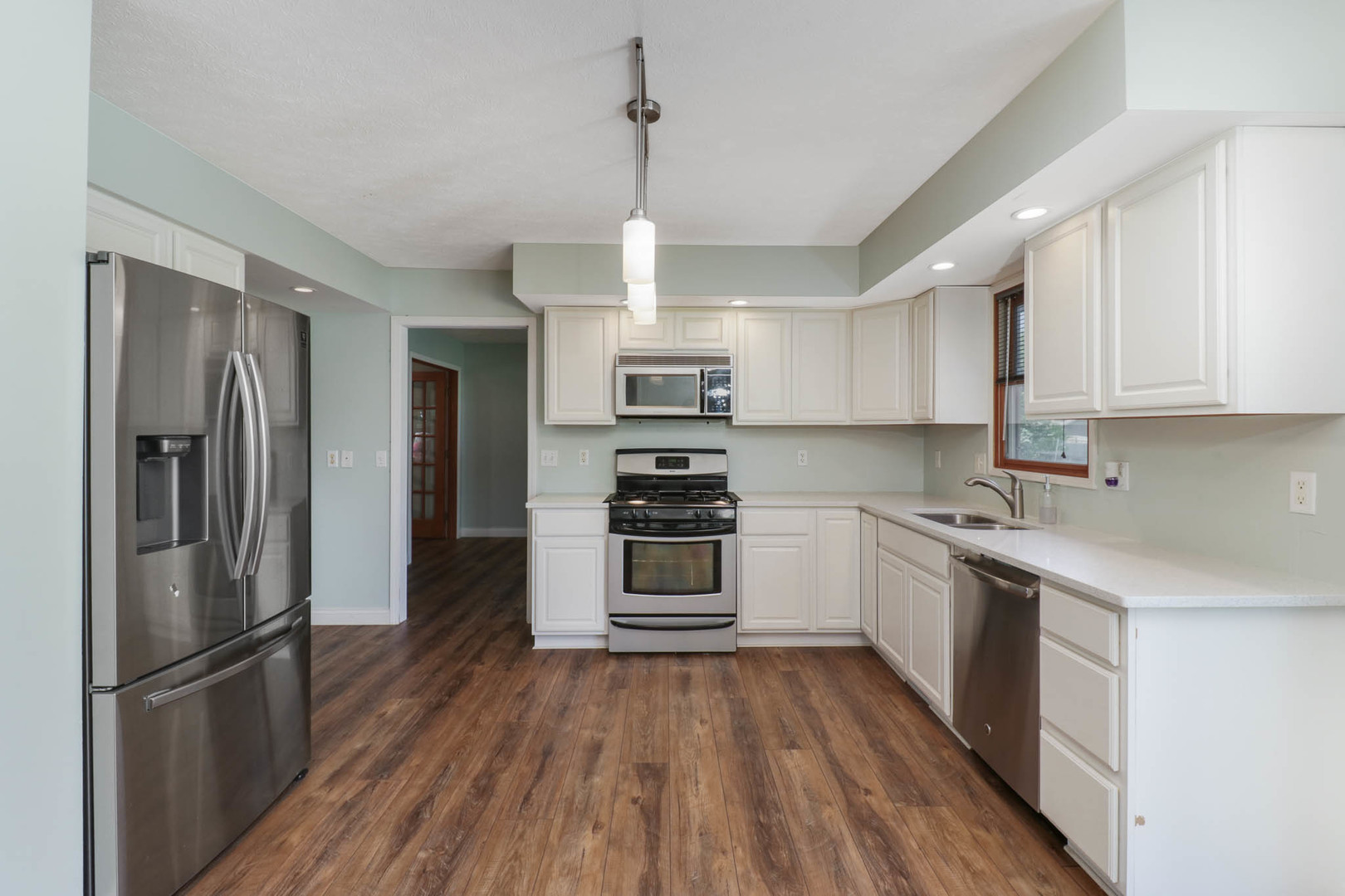 404 Sunset Drive Colfax, IL 61728 - Photo 5 of 33