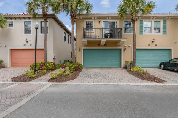$450,000 | 12651 Northwest 32nd Place, Sunrise, FL 33323