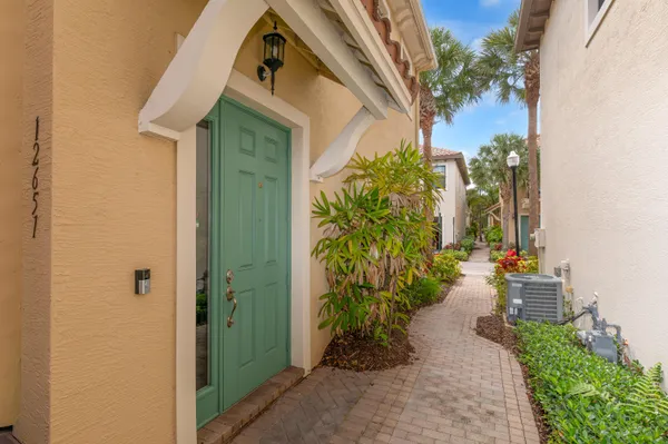 $450,000 | 12651 Northwest 32nd Place, Sunrise, FL 33323