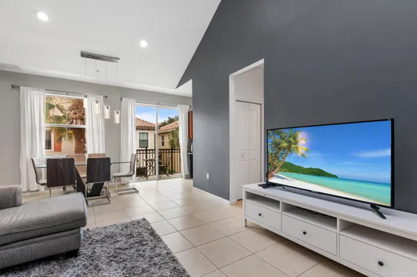 $450,000 | 12651 Northwest 32nd Place, Sunrise, FL 33323