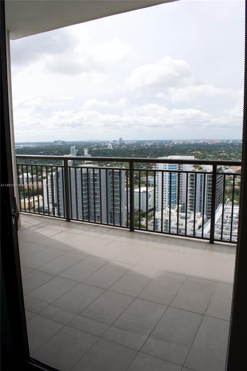 Brickell Miami, FL 33130 - Photo 19 of 20 a view of a balcony with city view