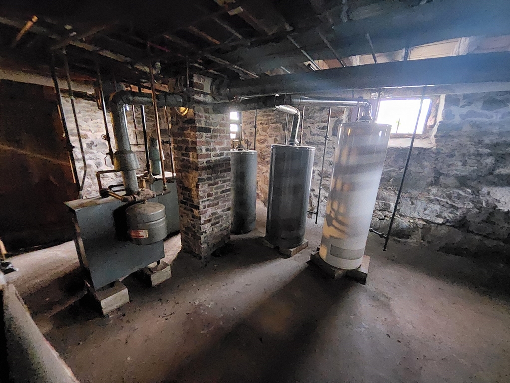 116 Bennington Street Lawrence, MA 01841 - Photo 14 of 14 a view of a room with gym equipment