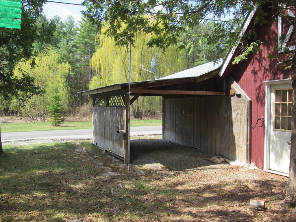 158 Fisk Road Moriah, NY 12960 - Photo 4 of 41 Gallery Image 4
