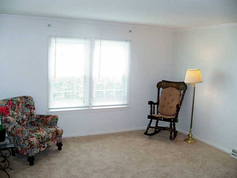 8 Queens Road Attleboro, MA 02703 - Photo 17 of 25 Bedroom.