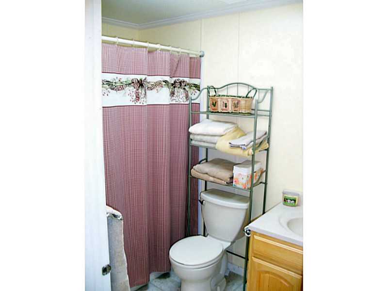 8 Queens Road Attleboro, MA 02703 - Photo 19 of 25 Bathroom.