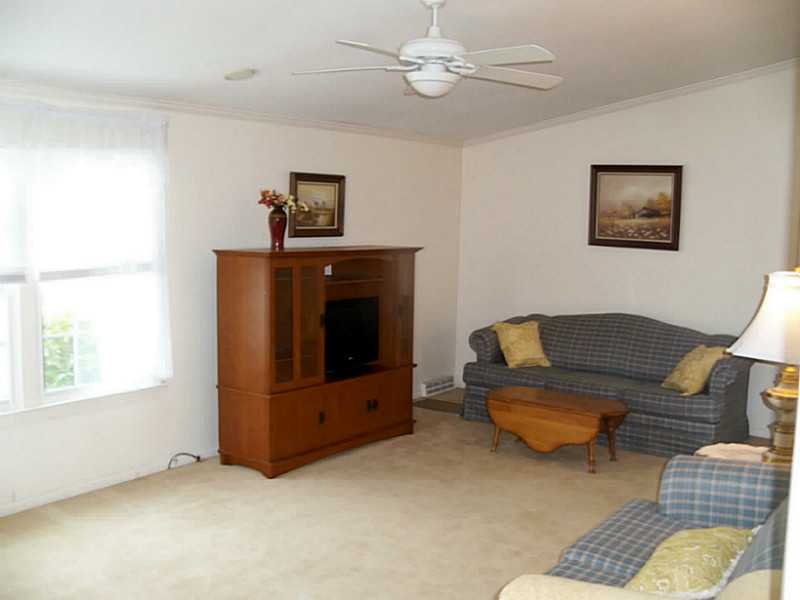 8 Queens Road Attleboro, MA 02703 - Photo 3 of 25 Living Room.