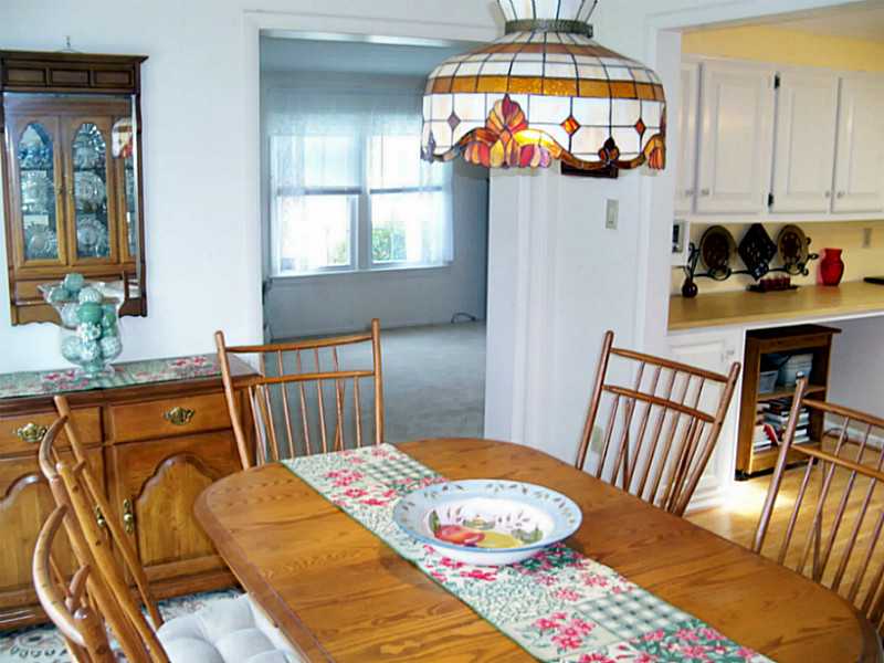 8 Queens Road Attleboro, MA 02703 - Photo 6 of 25 Dining Room.