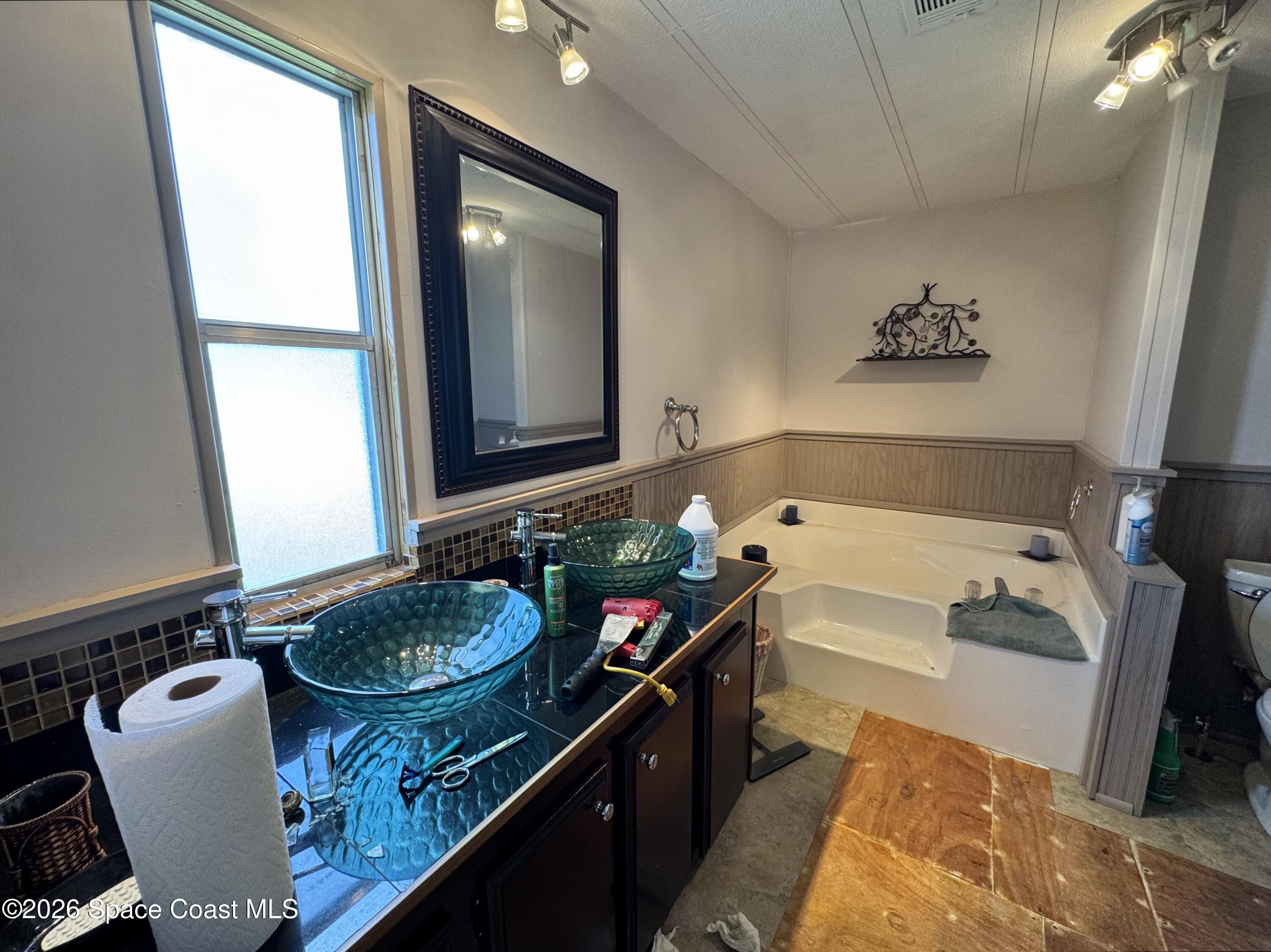 1819 Mango Street Northeast Palm Bay, FL 32905 - Photo 13 of 22 IMG_0007