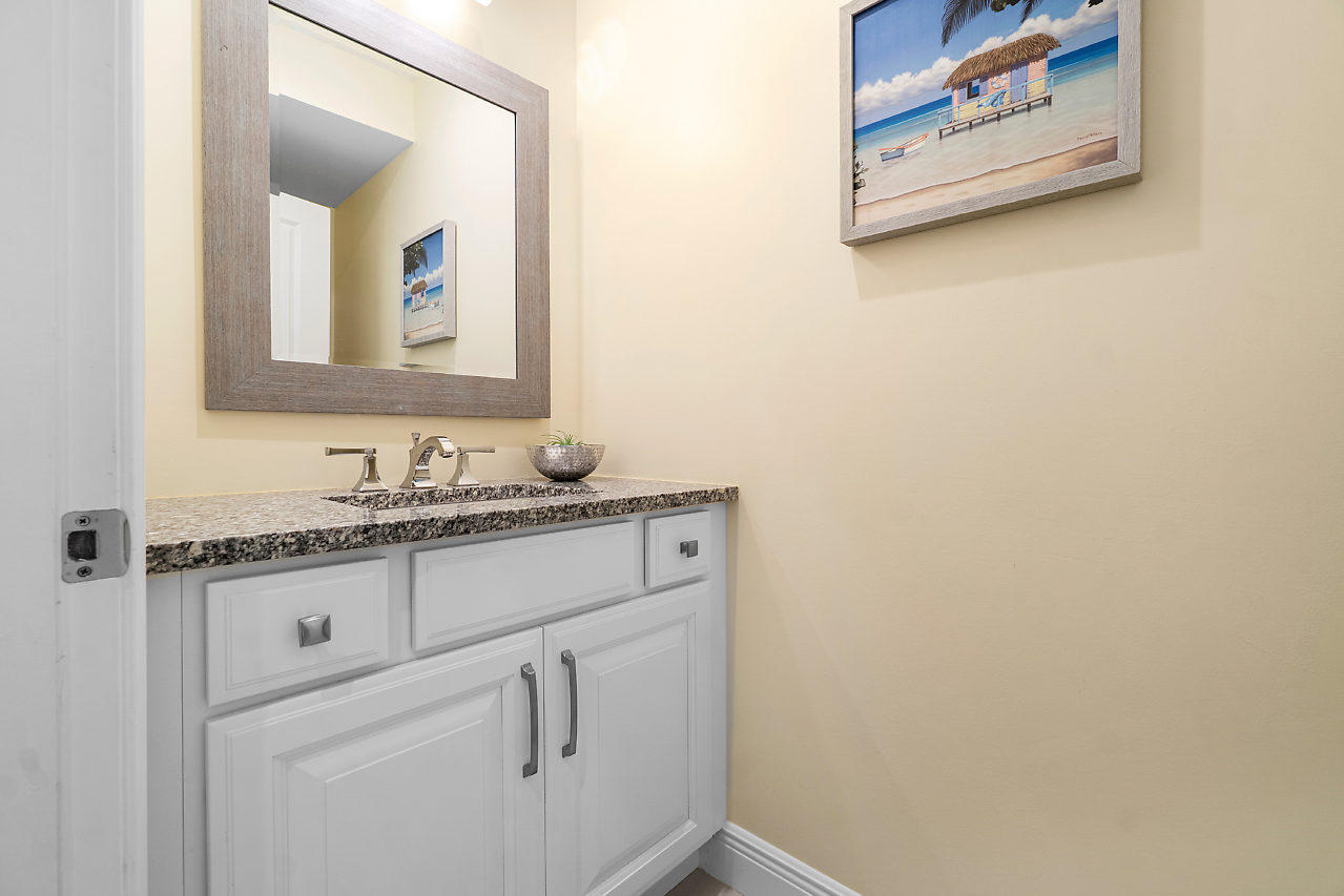 500 Northeast Wavecrest Way Boca Raton, FL 33432 - Photo 21 of 46 021-500NEWavecrestWay-BocaRaton-FL-small