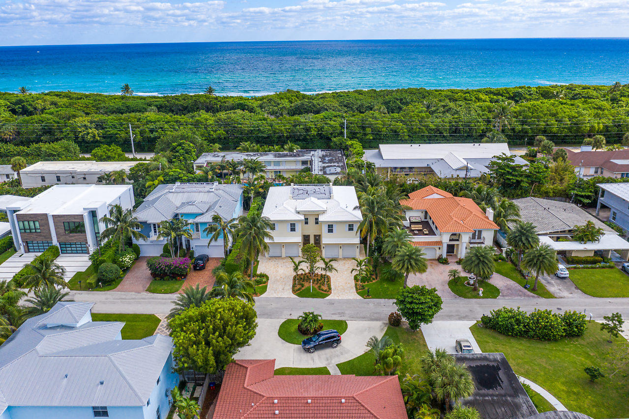 500 Northeast Wavecrest Way Boca Raton, FL 33432 - Photo 6 of 46 006-500NEWavecrestWay-BocaRaton-FL-small