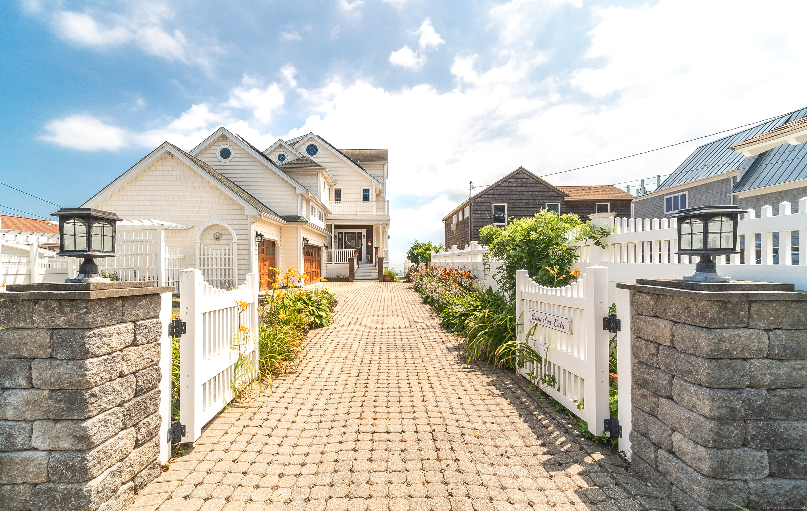 167 Shore Road Clinton, CT 06413 - Photo 2 of 40 Gated entrance