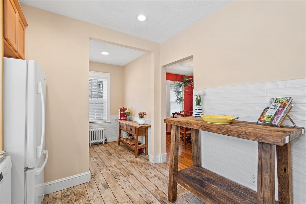 54 Clements Road Waltham, MA 02453 - Photo 7 of 36 Gallery Image 7
