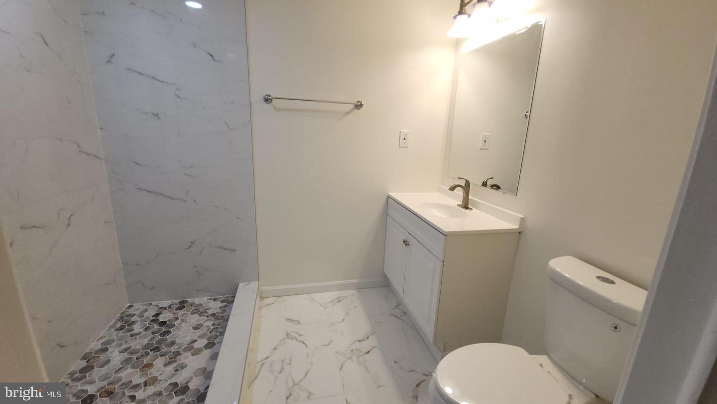 12411 Thompson Road Bowie, MD 20720 - Photo 2 of 35