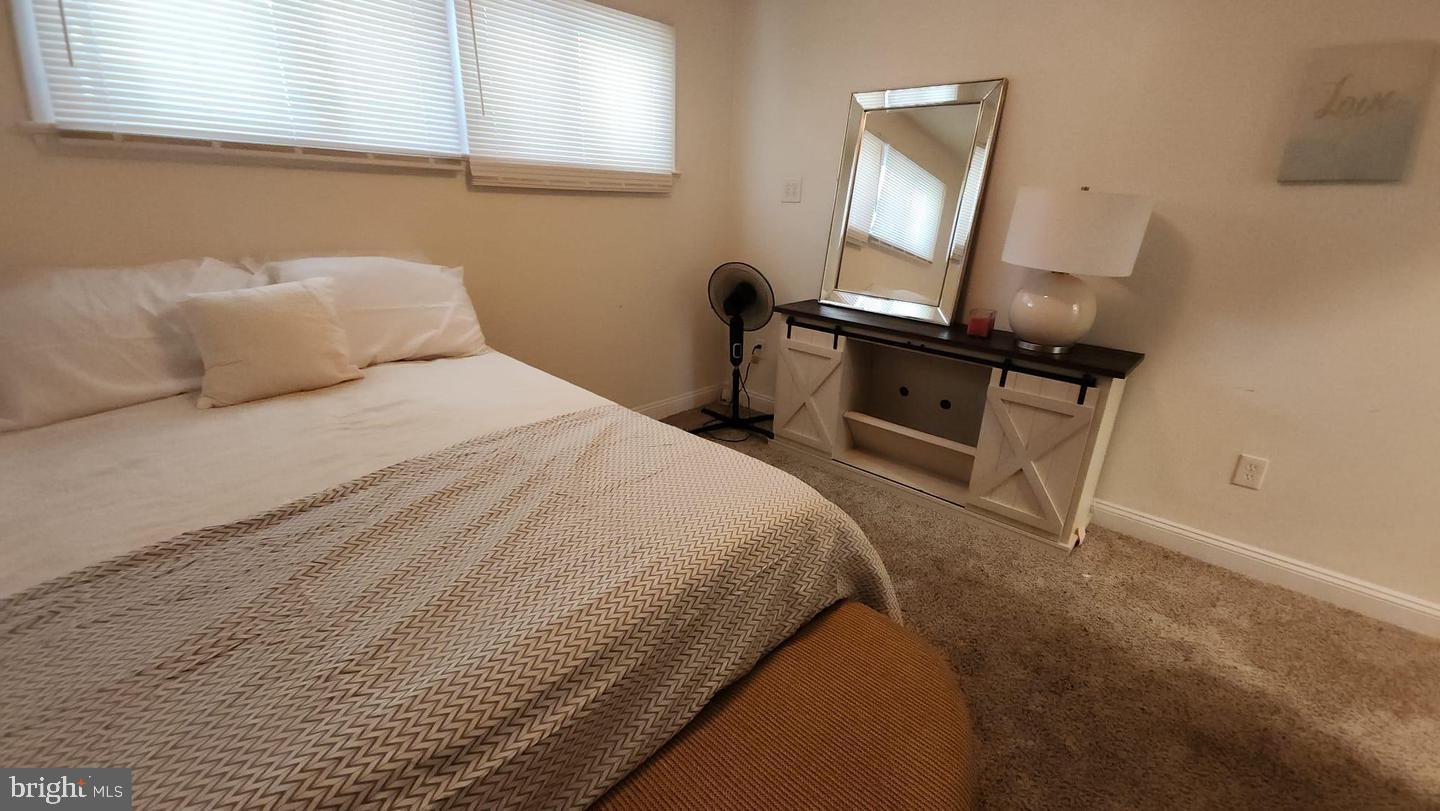 12411 Thompson Road Bowie, MD 20720 - Photo 3 of 35