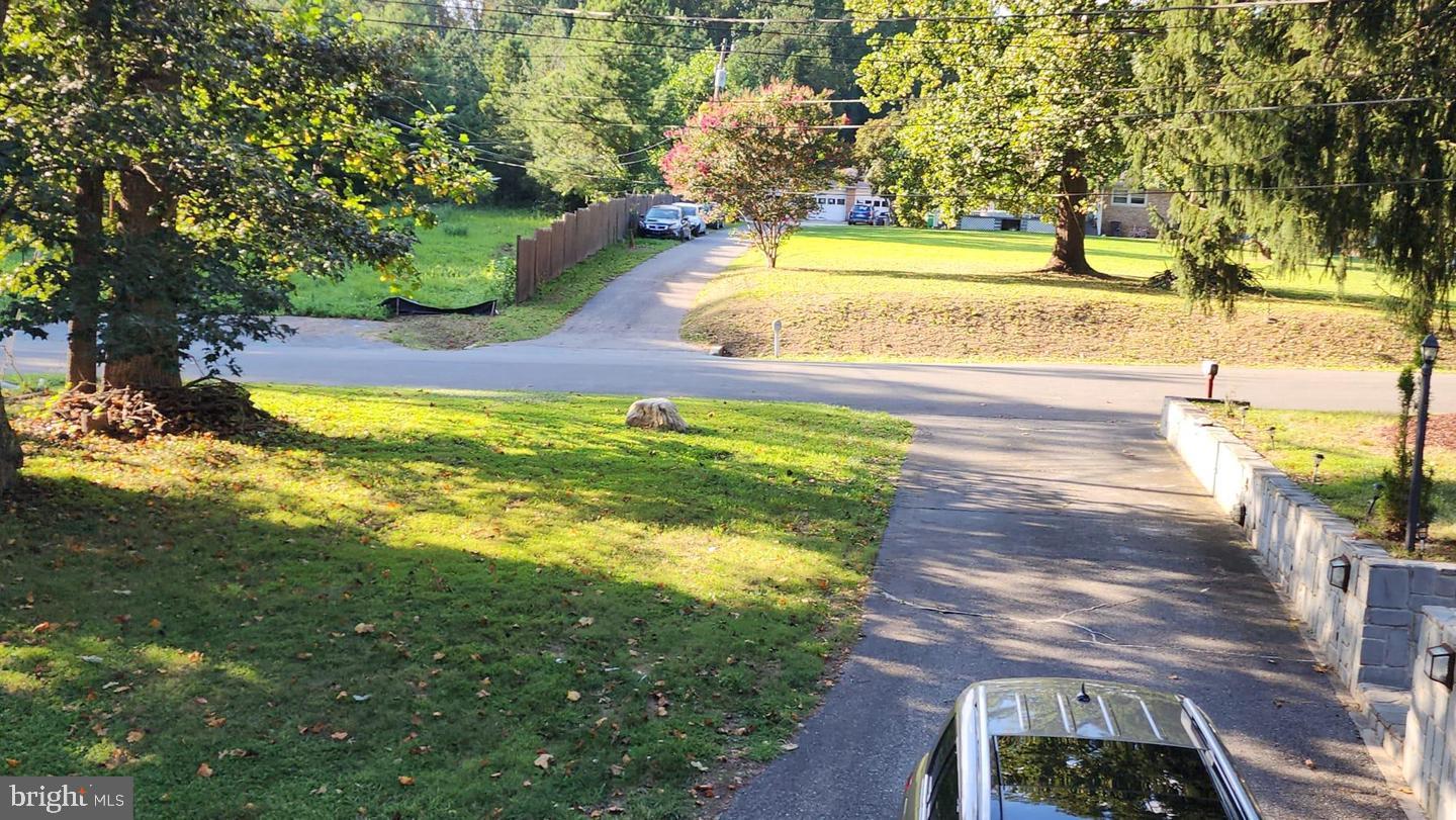 12411 Thompson Road Bowie, MD 20720 - Photo 7 of 35