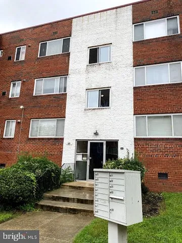 $1,500 | 12 Halley Place Southeast, Unit 101, Washington, DC 20032