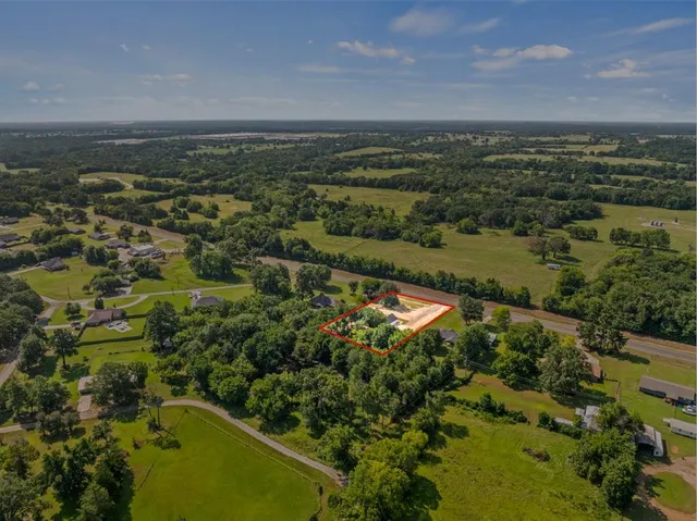 $304,900 | 1339 Hwy 67 Mount, Mount Vernon, TX 75457