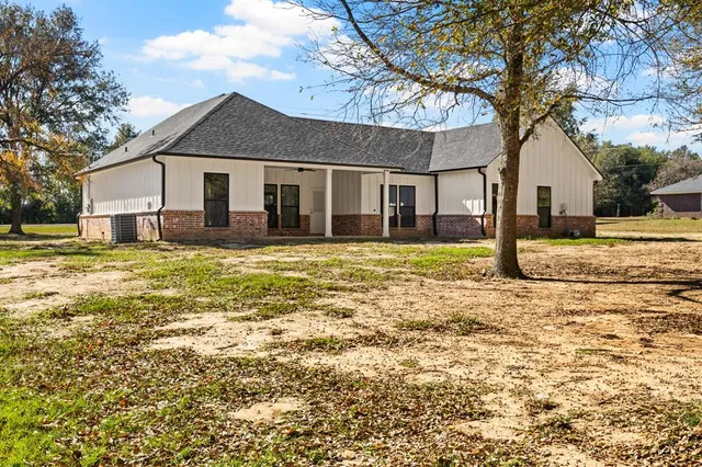 $304,900 | 1339 Hwy 67 Mount, Mount Vernon, TX 75457
