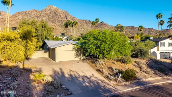 $1,050,000 | 7657 North 22nd Street, Phoenix, AZ 85020
