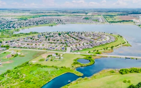 $359,999 | 4325 Rolling Water Drive, Pflugerville, TX 78660