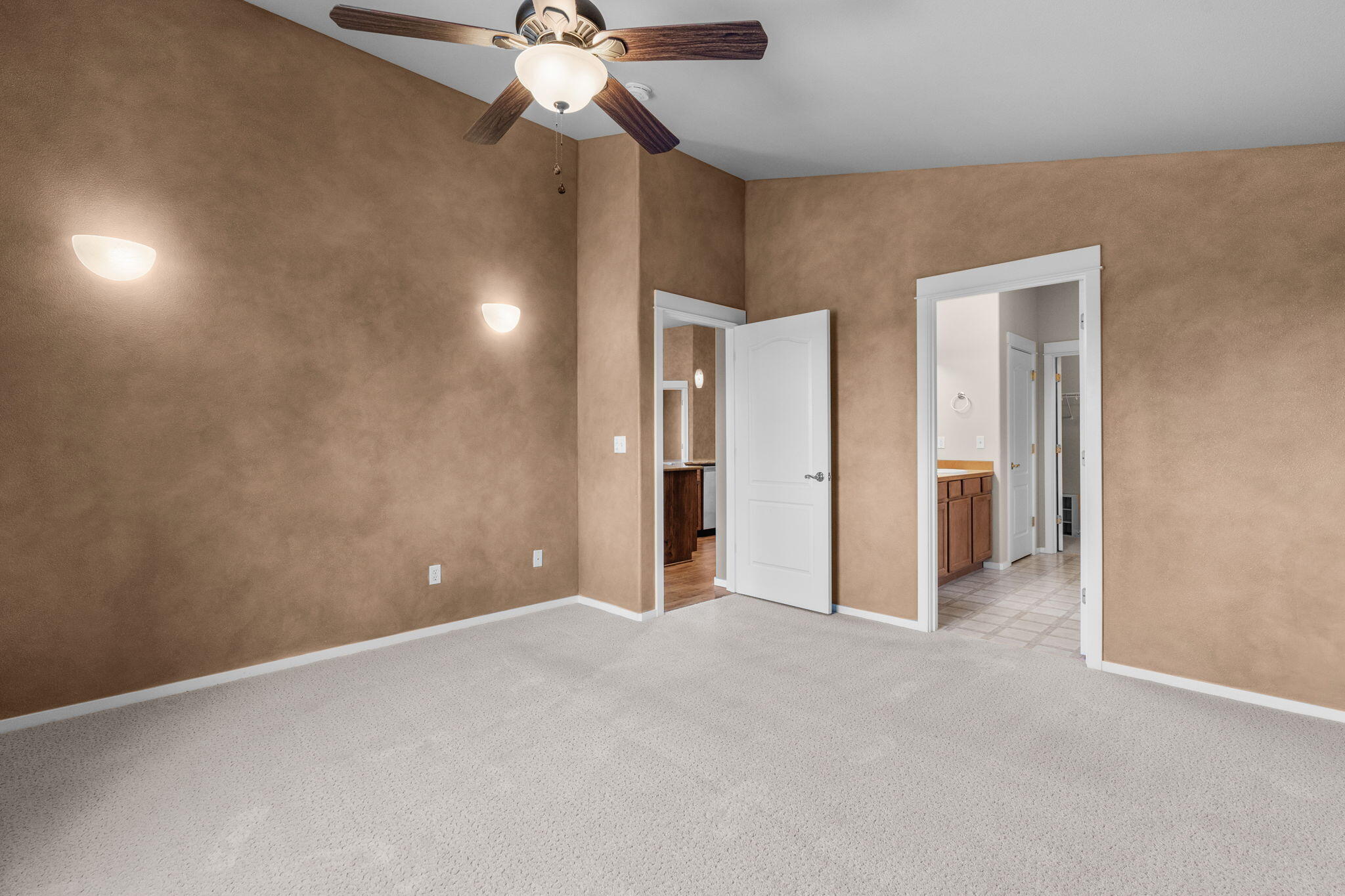 3702 Southwest 30th Street Redmond, OR 97756 - Photo 13 of 28 2023_06_29_3702_sw_30th_st_rdm-19