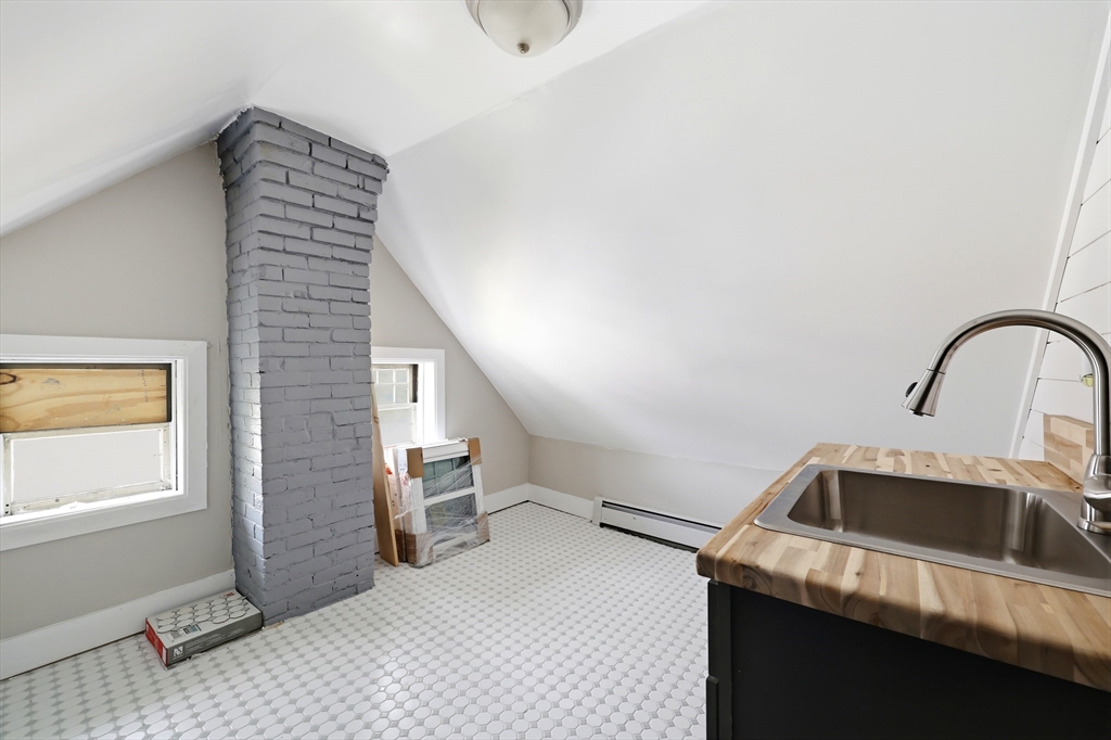 151 Bowdoin Street Springfield, MA 01109 - Photo 28 of 38
